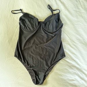 ACACIA Marlow Full Piece Black size large